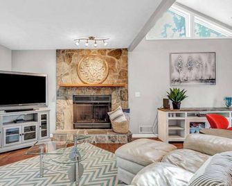 Morning Mist Lake House - Lithonia - Sala de estar