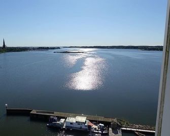Ferienwohnung Schleiloge mit Panoramablick auf die Schlei - Schleswig - Outdoor view