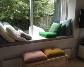 Child-friendly family house with large garden close to the center of Copenhagen - Kopenhagen - Wohnzimmer