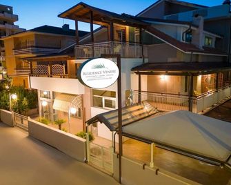 Homiday - Residence Venere, Interior 6 - Alba Adriatica - Building