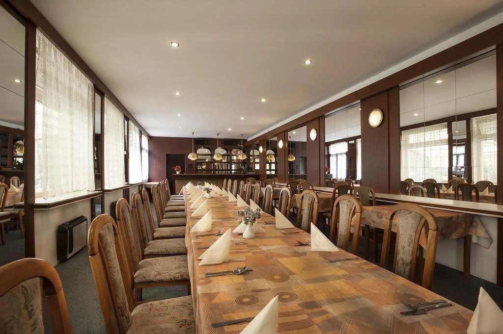 Parkhotel Skalni mesto - Jičín - Restaurant