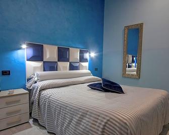 Hotel Il Gioiello - Sabaudia - Camera da letto