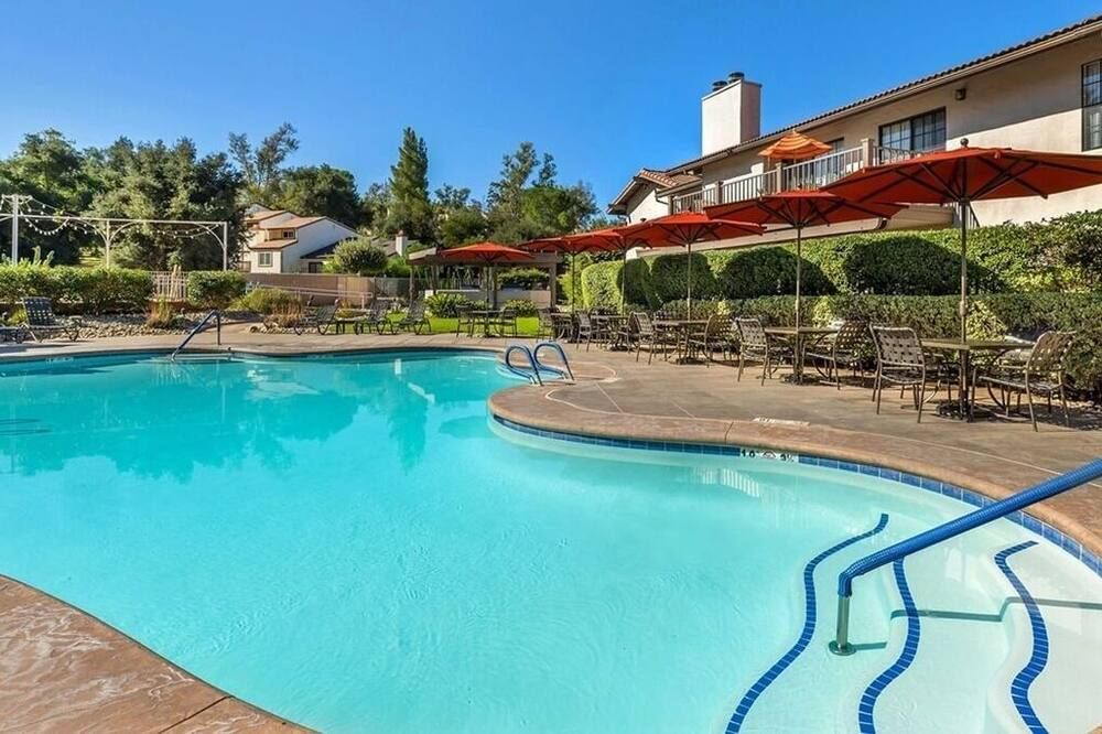 Diamond Riviera Oaks Resort and Racquet Club 1BD
