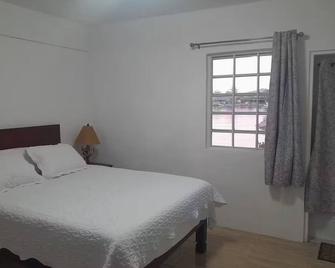Little Harbour Mariner Villa- Luxurious- 1br-1bath Apt - - Jost Van Dyke - Bedroom