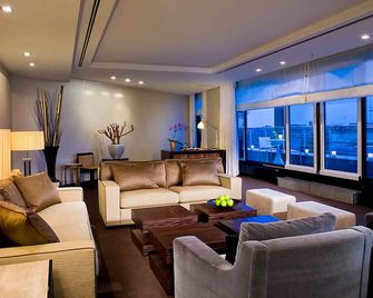 فندق غراند إسبلانادا برلين - برلين - غرفة معيشة