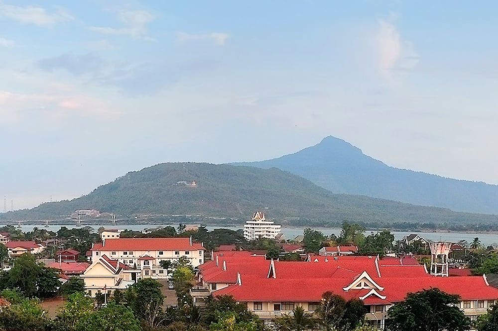 Pakse Hotel & Restaurant - פאקסה - נוף חיצוני