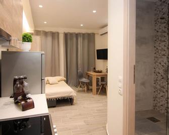 Contemporary Studios Old Port by Corfuescapes - Korfu - Olohuone