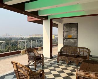 Srh Hotel - Greater Noida - Balkón