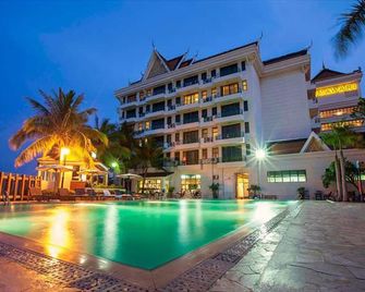 Himawari Hotel Apartments - Phnom Penh - Pool