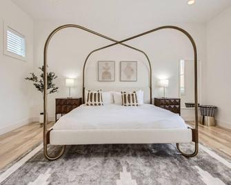 18- Luxe Modern Home- The Music City Collection - Nashville - Bedroom