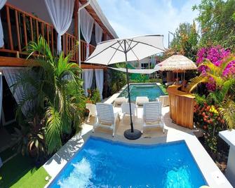 Bellavista Suites By Villas Verdes - Samara Beach - Sámara - Pool