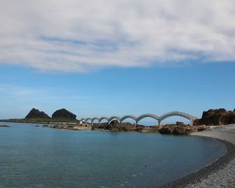門廷若室旅店・鐵花秀泰館 - 台東市