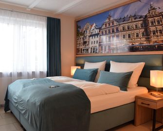 Hotel Garni Am Domplatz - Erfurt