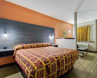 Executive Inn & Suites - Stafford - Bedroom