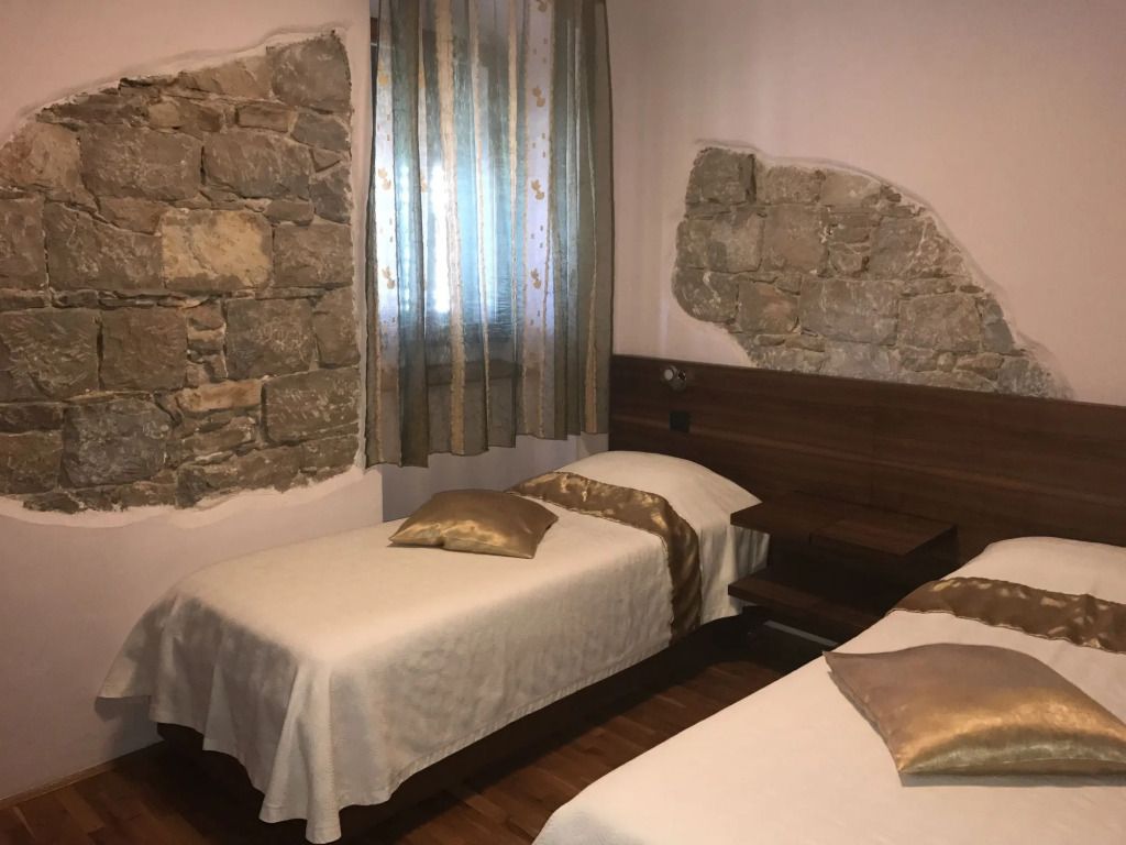 هوتل فيلا ديانا - سبليت - غرفة نوم