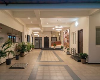 The Surrya Max Residency - Pollachi - Lobby