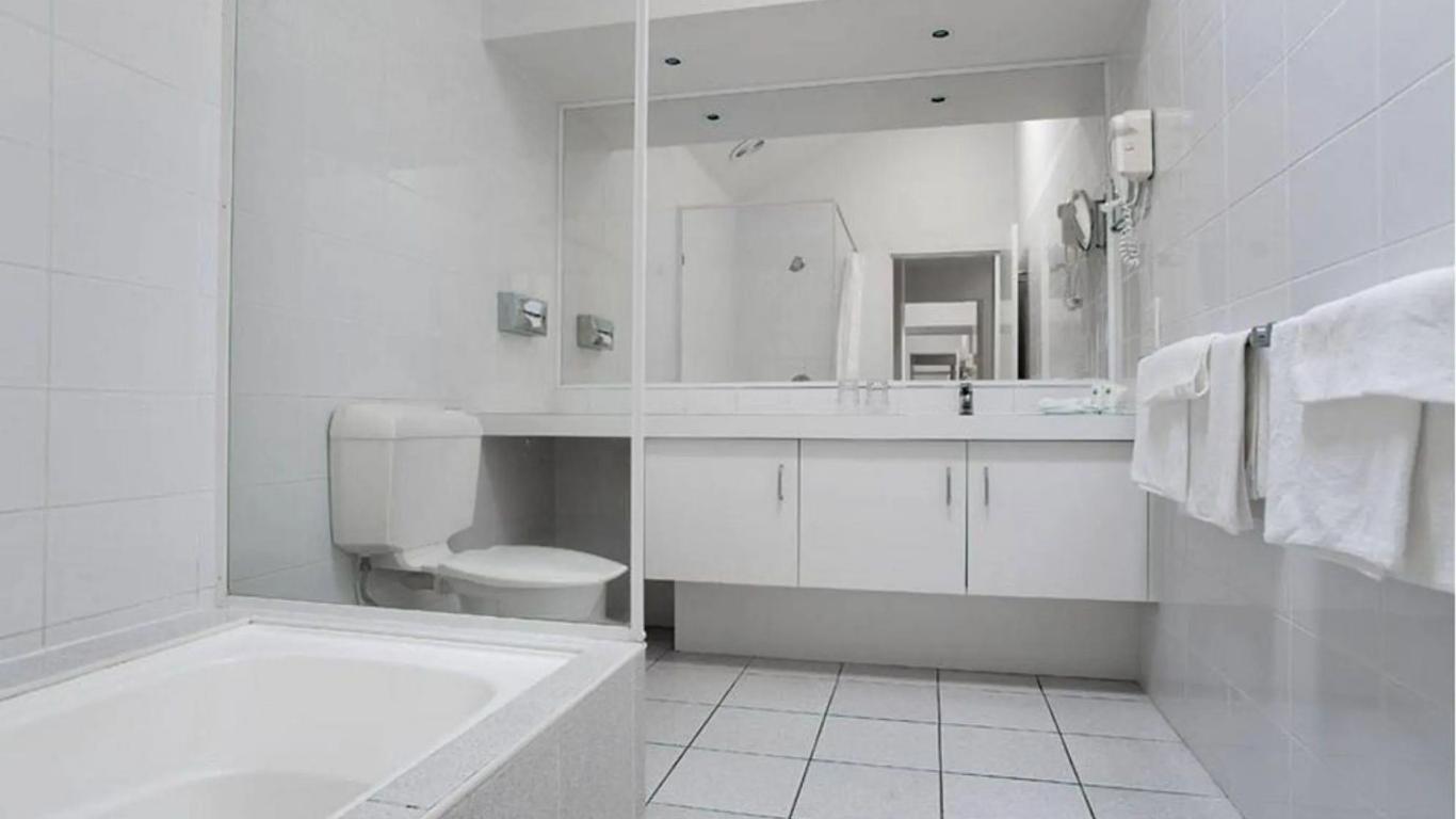 Nautilus Beachfront Villas & Spa