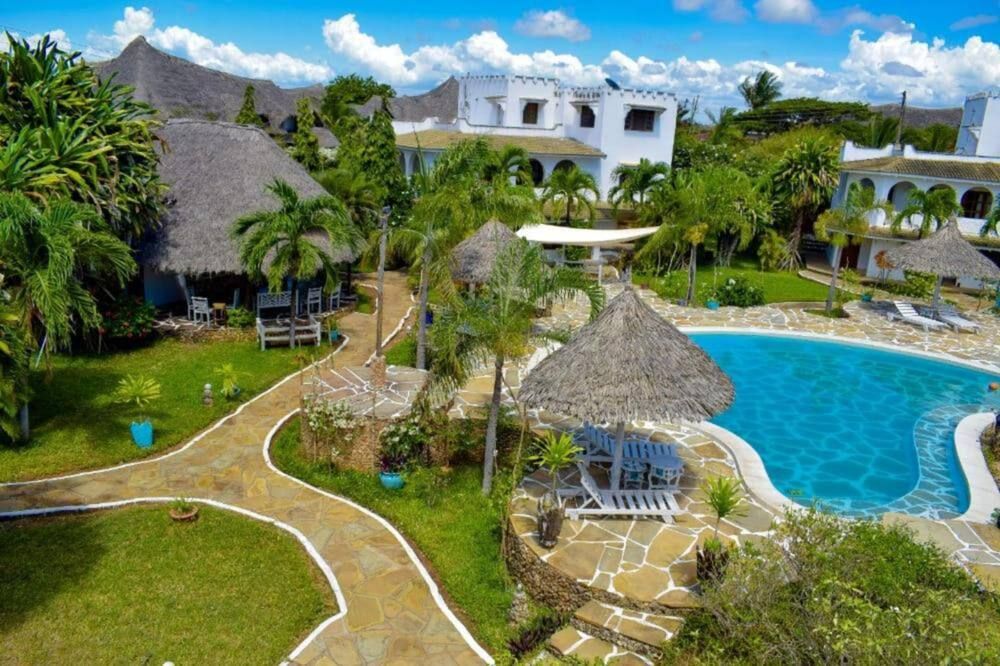 Pearls And Corals Resort - Malindi - Piscine