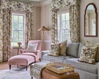 Mayflower Inn & Spa - Washington - Sala de estar
