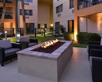 Courtyard by Marriott Ocala - Окала - Патіо