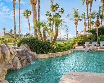 Spacious 5br Desert Oasis: Pool Hot Tub Fire Pit Pga West Golf Course - La Quinta - Басейн