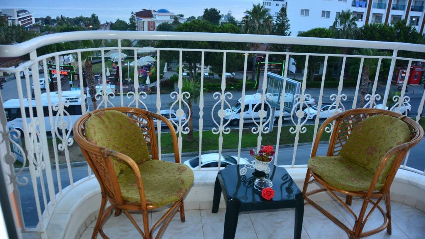 Side Center Hotel