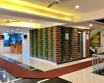 Hotel Hilltop - Saputara - Lobby
