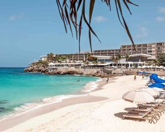 Royal Islander Club Resort La Terrasse - Lowlands - Beach