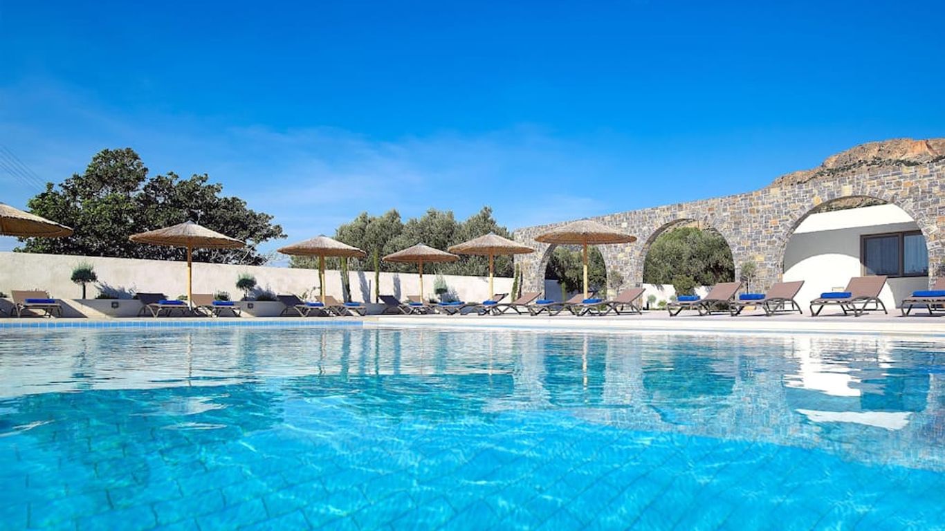 كوريفا بيتش هوتل