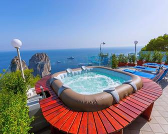 Faraglionensis Monaconehouse Villa - Capri - Piscina