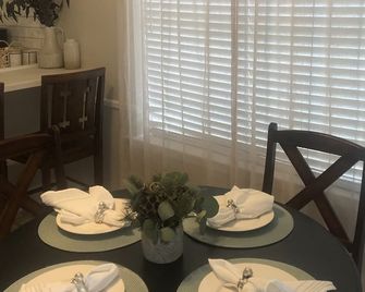 Charming Home in the Piney Woods of East Texas - Kilgore - Comedor