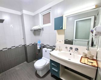 Top Hill Halong Homestay - Ha Long