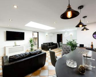 Spa Retreat - Portsmouth