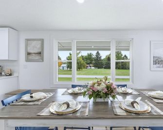 The Hideaway Cottage - Fremont - Comedor