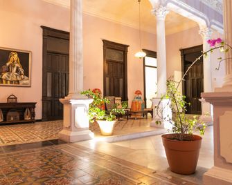 Hotel Lavanda Cas Merida - Mérida - Lobby