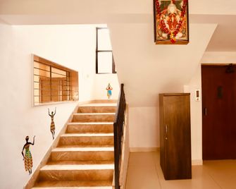 Dev Shelter Malad - Mumbai - Hallway