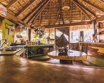 OffGrid SuperAbode Domes In Front of the Ocean with Pool near Roca Blanca - Santos Reyes Nopala - Bar