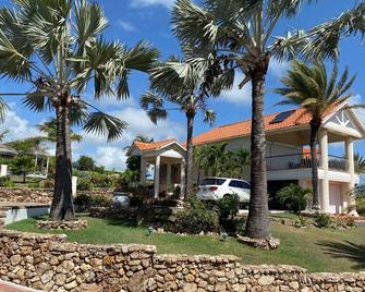 Villa Olympia 3 bedrooms en suite with private swimming pool - St. John's - Outdoor view