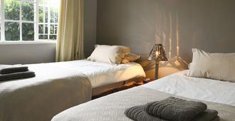 Sunbird Guest House - Harare - Bedroom