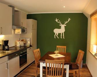 Exclusive Holiday Home In The Lüneburg Heath - Bergen - Dining room