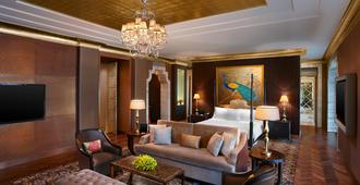 ITC Grand Chola, a Luxury Collection Hotel, Chennai - Chennai - Bedroom