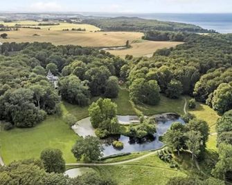 Liselund Ny Slot - Borre - Outdoor view