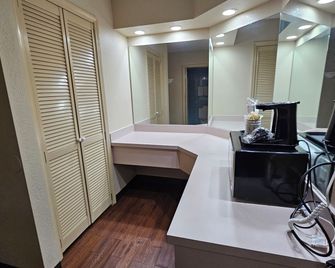 Greenstay Hotel Joplin Missouri - Joplin