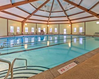 Pocono House ,Game ,Grill ,Fire pit ,Pet friendly - Long Pond - Pool