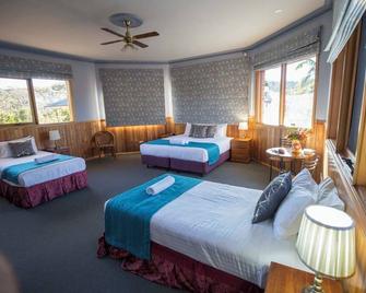 Robyn's Nest Lakeside Resort - Merimbula - Schlafzimmer