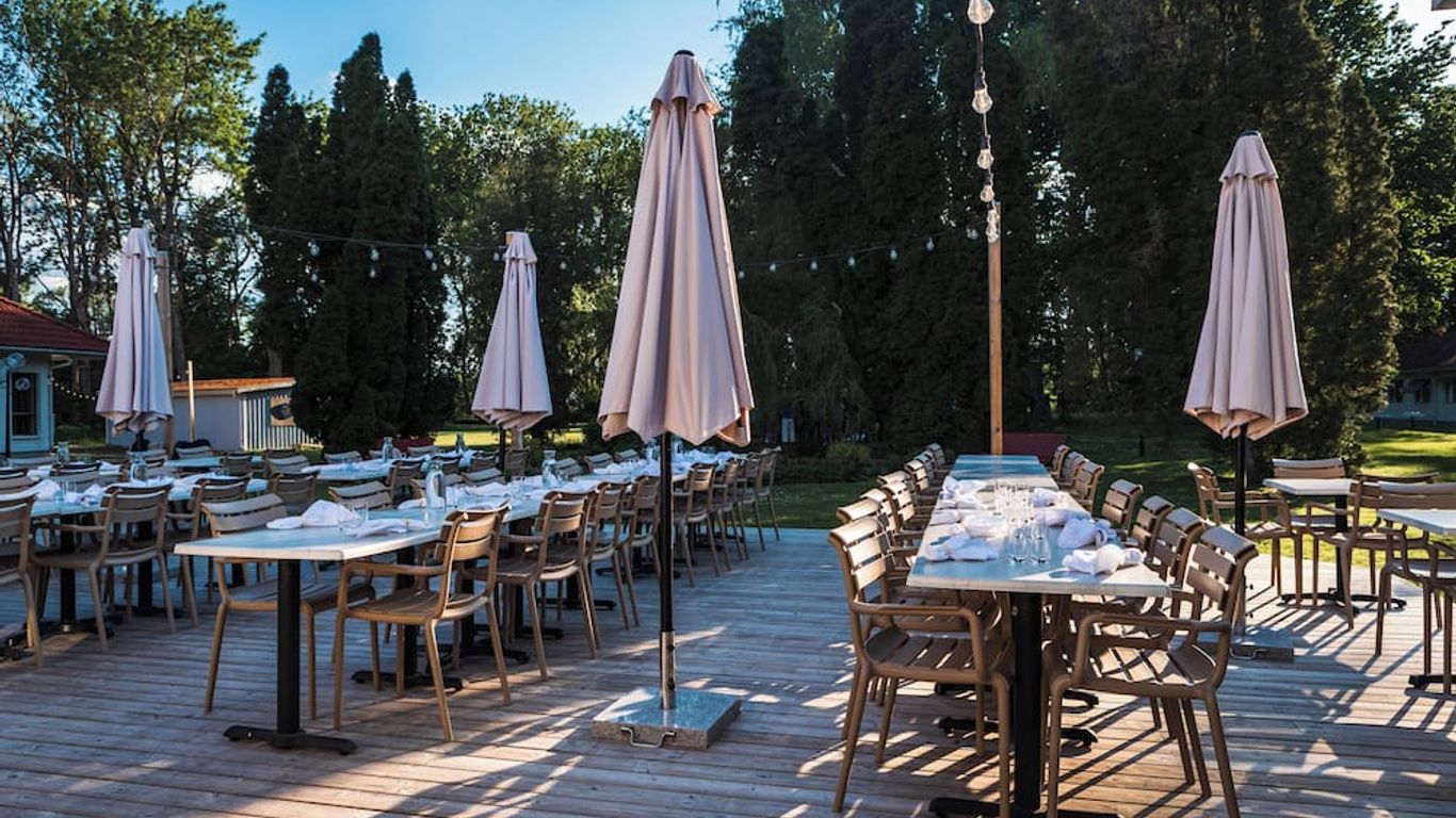 ستاربي سبا، هوتل آند كونفرانس