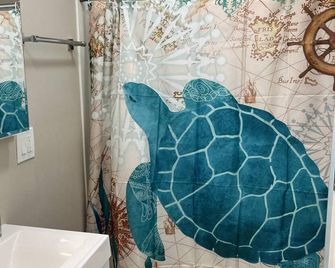 Wilson Two Bedroom House in Historic Lov - Loveland - Bathroom