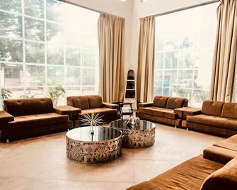 Br Resort & Club - Dewas - Living room