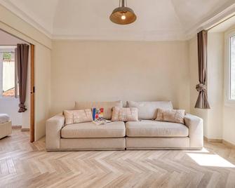 Boutique Apartment Casa Del Giudice - Ventimiglia - Living room