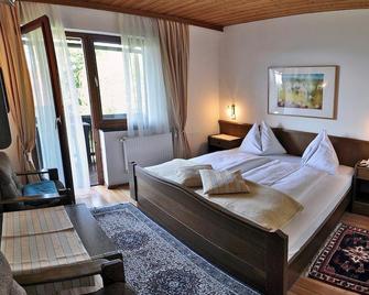 Hotel Garni Wurzer - Velden am Wörthersee - חדר שינה